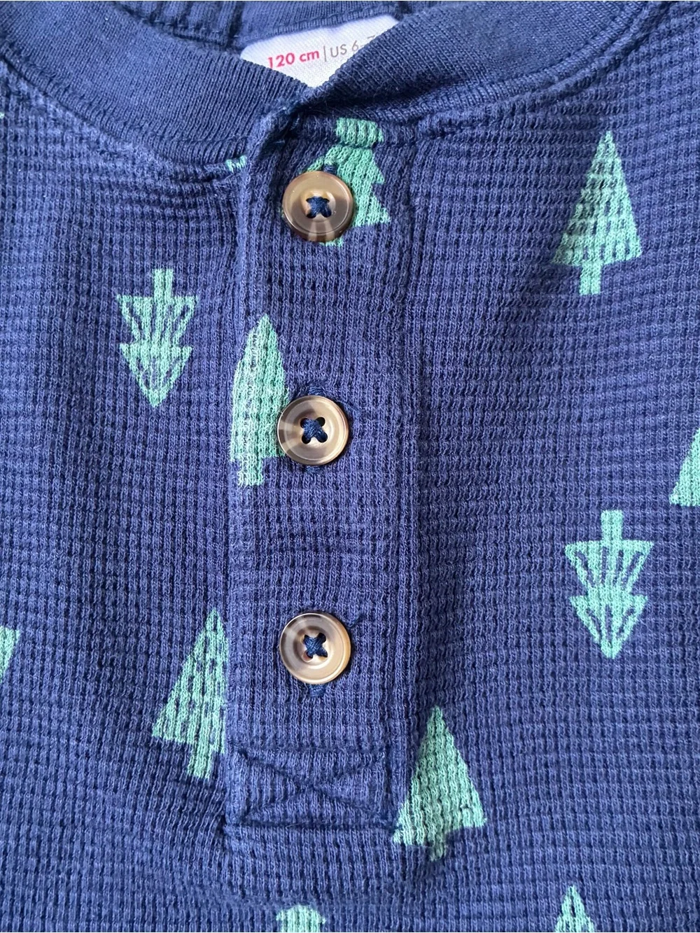 Hanna Andersson Evergreen Trees Thermal Henley Tee (Navy/Green) Size 6-7